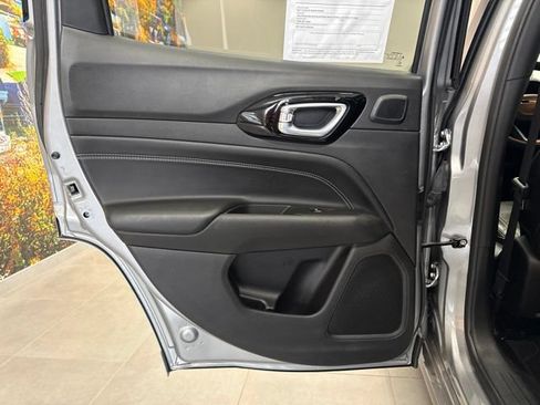 Used 2023 Jeep Compass High Altitude AWD/4WD image 37