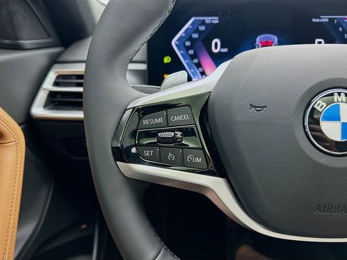 Used 2025 BMW 230i Coupe w/ Convenience Package image 11