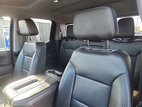 Used 2019 Chevrolet Silverado 1500 RST image 22