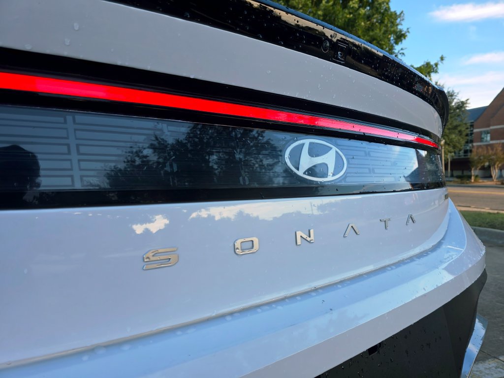 Used 2026 Hyundai Sonata Blue FWD image 26