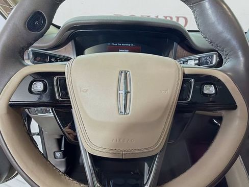 Used 2022 Lincoln Aviator Reserve w/ Equipment Group 201A RWD image 13