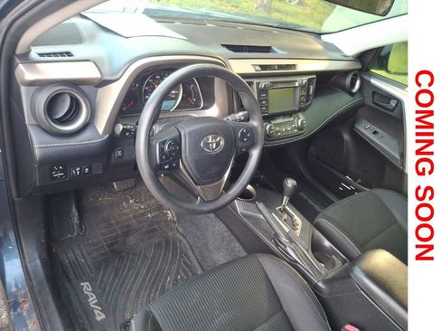 Used 2013 Toyota RAV4 XLE AWD/4WD image 12