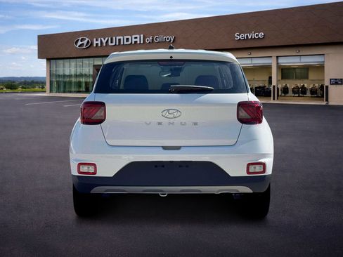 New 2026 Hyundai Venue SE FWD image 6