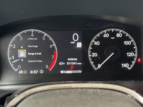 Used 2025 Honda Pilot Touring image 27
