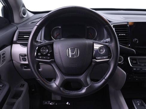 Used 2021 Honda Pilot Touring image 14
