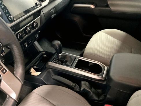 Used 2023 Toyota Tacoma SR5 AWD/4WD image 20