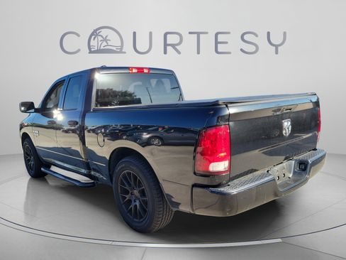 Used 2019 RAM 1500 Express RWD image 2