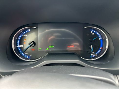 New 2025 Toyota RAV4 XLE image 9