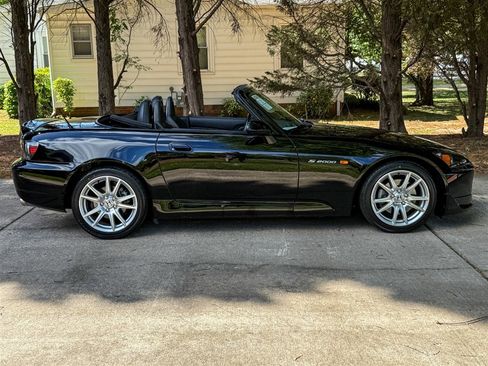 Used 2005 Honda S2000 image 37