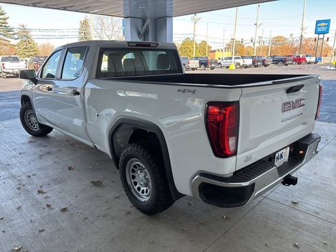 Used 2024 GMC Sierra 1500 Pro w/ Trailering Package image 4