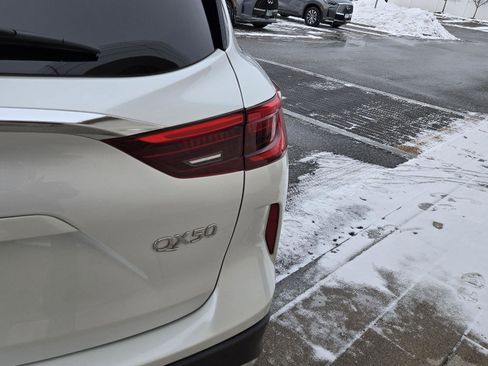 Certified 2023 INFINITI QX50 Sensory image 12