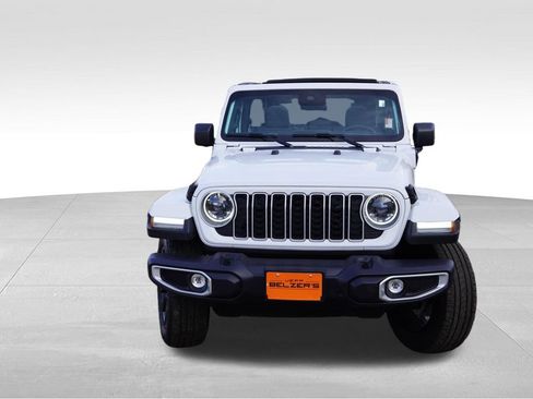 Certified 2025 Jeep Wrangler Unlimited Sahara w/ Safety Group image 13