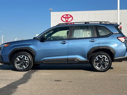 Used 2025 Subaru Forester image 9