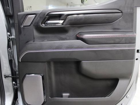 Used 2025 GMC Sierra 1500 AT4X AWD/4WD image 31