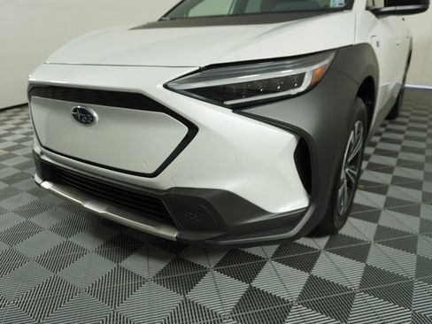 Used 2024 Subaru Solterra Premium w/ Premium Package image 10