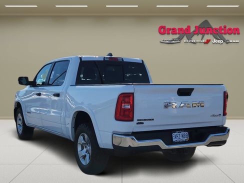 Used 2025 RAM 1500 Big Horn AWD/4WD image 5