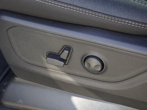 New 2026 RAM 1500 4x4 Crew Cab image 18