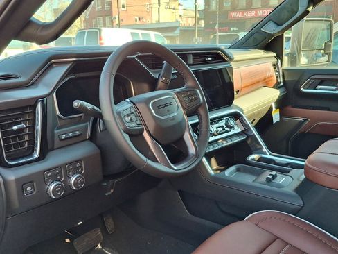New 2026 GMC Sierra 3500 Denali Ultimate AWD/4WD image 7