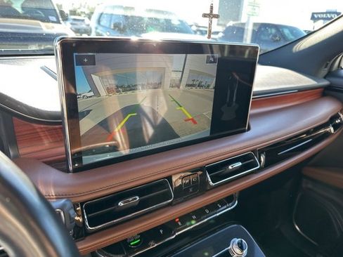 Used 2022 Lincoln Nautilus Reserve image 7