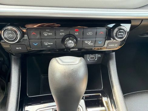 Used 2025 Jeep Compass Limited AWD/4WD image 26