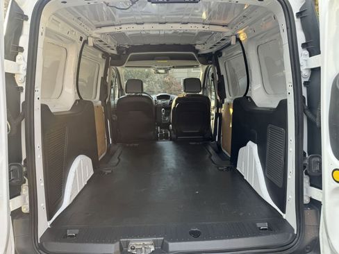 Used 2018 Ford Transit Connect XL image 5