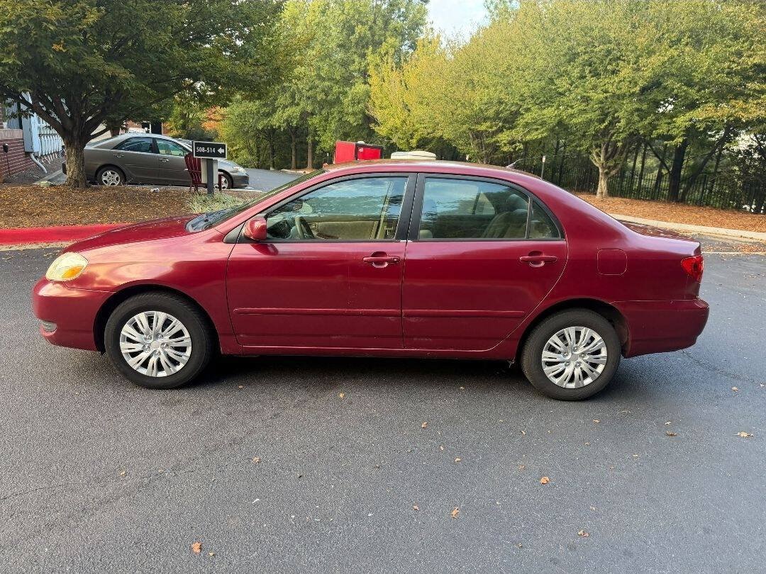 Used 2005 Toyota Corolla LE w/ Audio Value Pkg FWD image 2