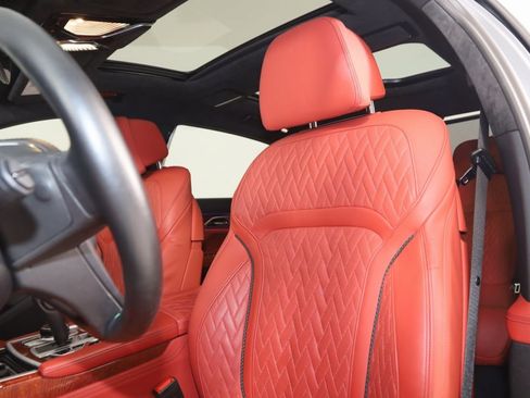 Used 2022 BMW ALPINA B7 xDrive w/ Luxury Rear Seating Package image 47