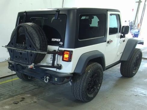 Used 2015 Jeep Wrangler Sport AWD/4WD image 3