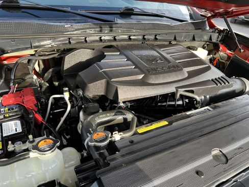 Used 2021 Nissan Titan PRO-4X w/ Pro-4x Convenience Package image 27