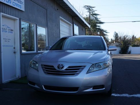 Used 2007 Toyota Camry Hybrid image 2