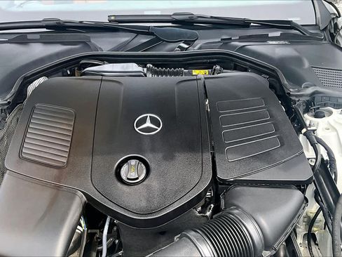 Used 2023 Mercedes-Benz C 300 4MATIC Sedan image 31