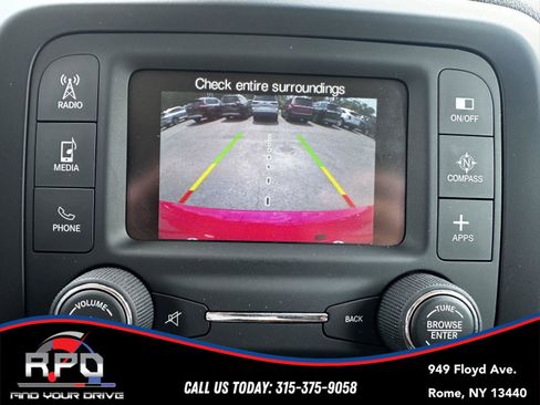 Used 2017 Jeep Renegade Latitude w/ Cold Weather Group AWD/4WD image 22