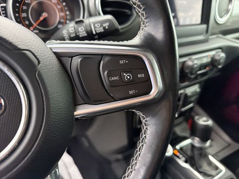 Used 2021 Jeep Wrangler Unlimited Sahara w/ Dual Top Group AWD/4WD image 20