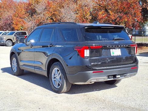 New 2026 Ford Explorer Active w/ Active Comfort Package image 13