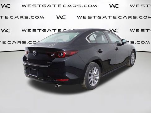 Used 2022 MAZDA MAZDA3 Sedan image 44