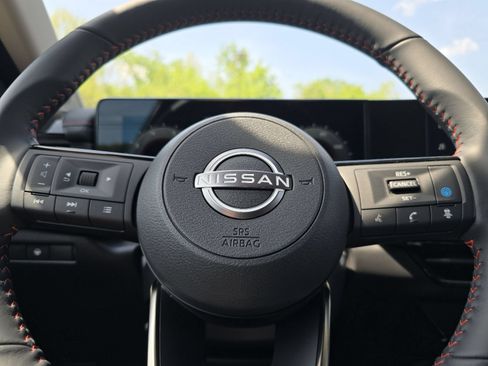 Used 2026 Nissan Kicks SR w/ Cold Weather Package AWD/4WD image 28