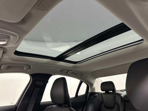 Used 2024 Volvo S60 B5 Core image 16