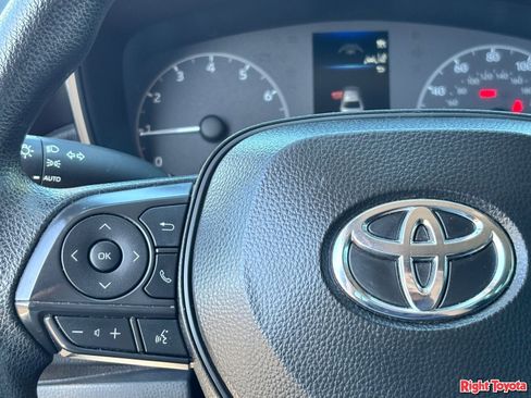 Certified 2025 Toyota Corolla LE FWD image 21