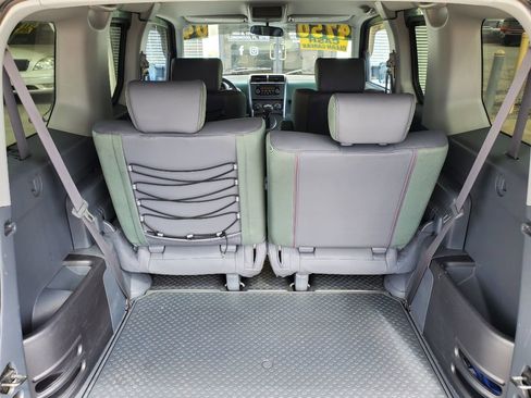Used 2004 Honda Element EX image 25
