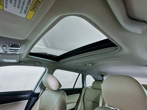 Used 2017 Subaru Outback 2.5i Limited image 25