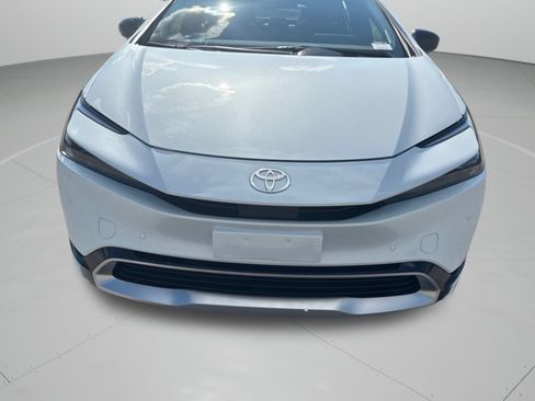 New 2026 Toyota Prius Plug-In Hybrid FWD image 31