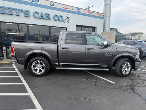 Used 2017 RAM 1500 Laramie AWD/4WD image 8