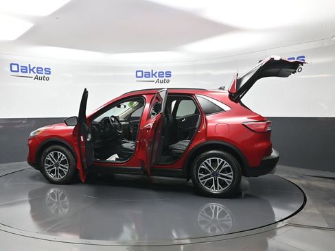 Used 2020 Ford Escape SEL image 55