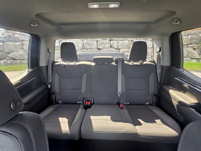 Used 2023 Chevrolet Silverado 1500 LT AWD/4WD image 19