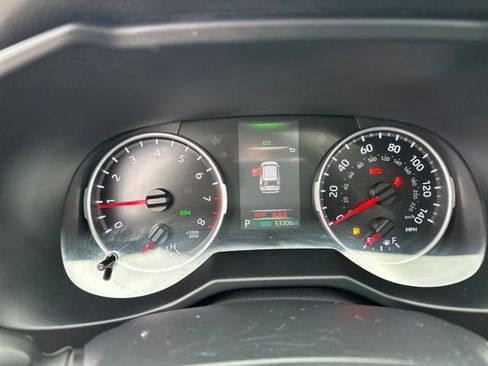 Used 2022 Toyota RAV4 XLE w/ Convenience Package image 16