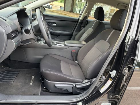 Used 2025 Nissan Sentra SV FWD image 22