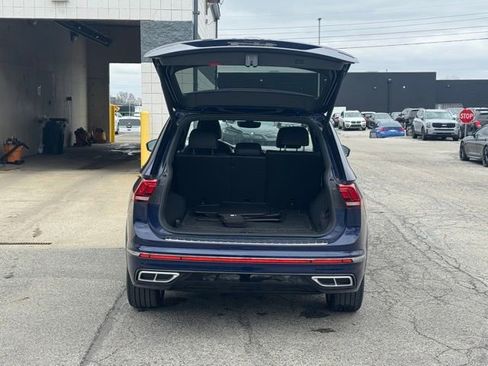 Used 2022 Volkswagen Tiguan SEL R-Line image 33