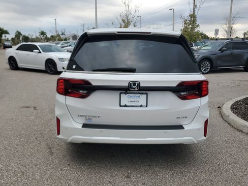 Certified 2025 Honda Odyssey Elite image 5