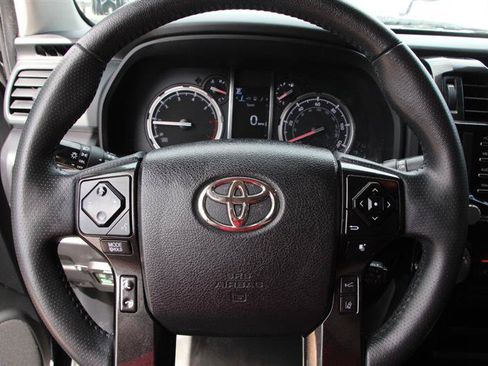 Used 2021 Toyota 4Runner TRD Off-Road Premium AWD/4WD image 40