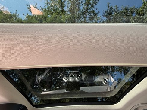 Used 2016 Mercedes-Benz C 300 Sedan image 37